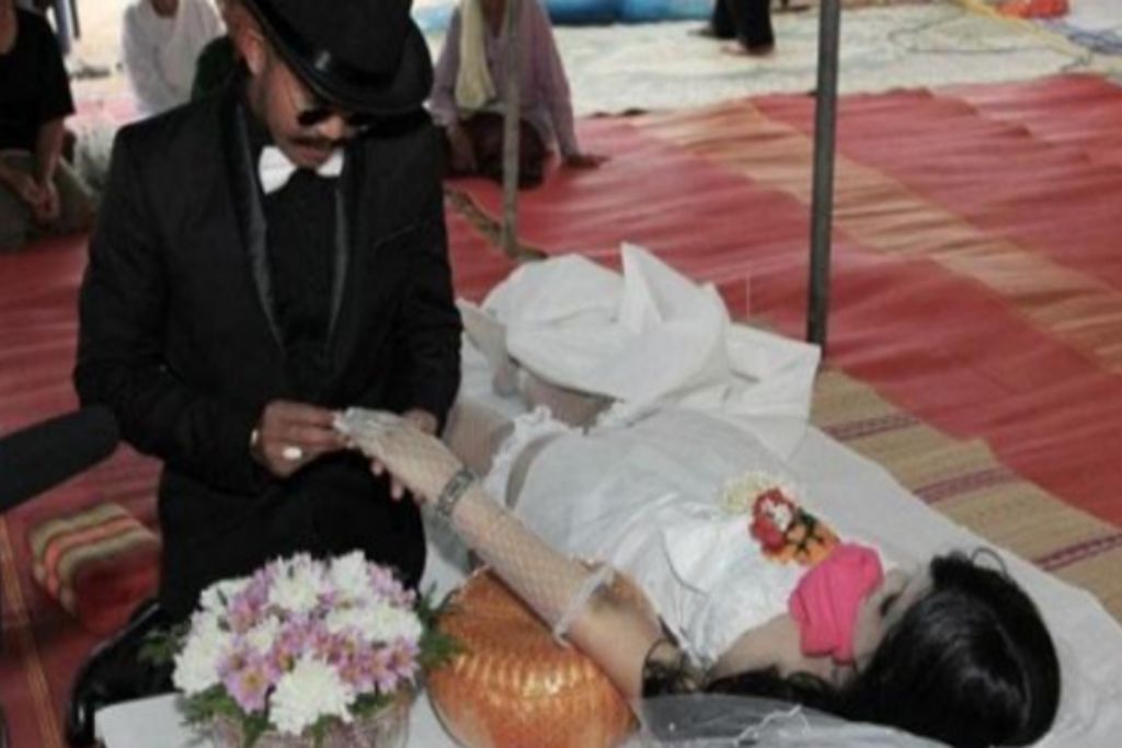 Marriage with Dead